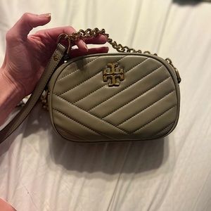 Christmas drop!!! Tory Burch Camera Bag